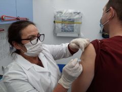 <strong>Прививочная кампания против гриппа стартовала в Свердловской области</strong>