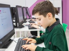 В екатеринбургских школах будут готовить IT-специалистов и программистов