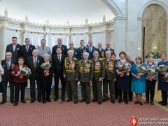Губернатор вручил ветеранам ВОВ юбилейные медали к 75-летию Победы