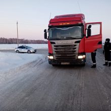 Госавтоинспекция Свердловской области напоминает об особенностях управления в межсезонье и снегопад