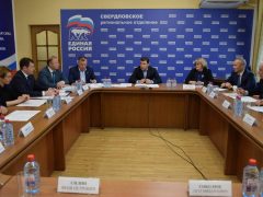 Евгений Куйвашев и Дмитрий Жуков определены участниками предварительного голосования ЕР к выборам губернатора
