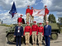 <strong>ЮНАРМЕЙЦЫ НА «САТУРНЕ»: СЛЕТ, КОТОРЫЙ СТАНОВИТСЯ СЕМЬЕЙ</strong>