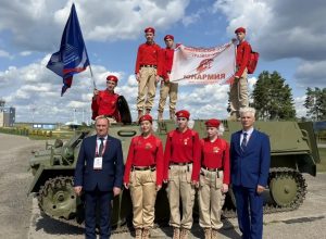 <strong>ЮНАРМЕЙЦЫ НА «САТУРНЕ»: СЛЕТ, КОТОРЫЙ СТАНОВИТСЯ СЕМЬЕЙ</strong>