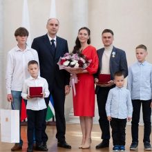 <strong>ДОКТРИНА БОЛЬШИХ СЕМЕЙ: КАК СРЕДНИЙ УРАЛ БУДЕТ ПОДДЕРЖИВАТЬ РОЖДАЕМОСТЬ С 2027 ГОДА</strong>