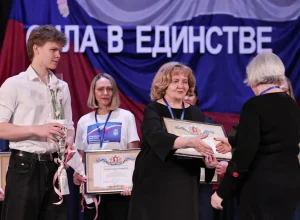 <strong>Людмила Бабушкина вручила награды активным участницам Женского движения в Пышминском муниципальном округе</strong>