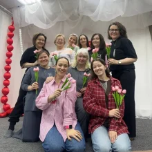 <strong>ДАРИТЕ ЖЕНЩИНАМ ЦВЕТЫ!</strong>