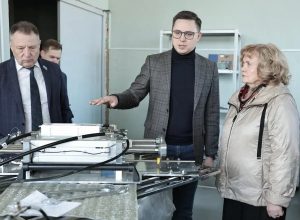 <strong>Людмила Бабушкина оценила передовые разработки уральского предприятия по производству беспилотников</strong>