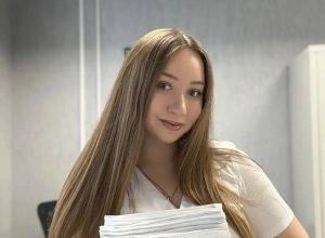 ПУТЬ ОТ ИГРУШЕЧНЫХ ТАБЛЕТОК ДО ЛЮБИМОЙ ПРОФЕССИИ
