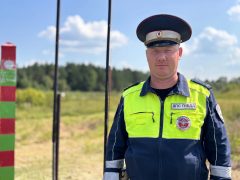 Полицейский не прошел мимо: срочная помощь посреди домашних дел спасла подростка от гибели в шлюзе