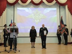 <strong>Людмила Бабушкина оценила вклад сотрудников ОВД в обеспечение безопасности уральцев</strong>