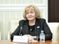 <strong>ЛЮДМИЛА БАБУШКИНА ОЦЕНИЛА ВКЛАД «СЕРЕБРЯНЫХ» ВОЛОНТЁРОВ СРЕДНЕГО УРАЛА В ПОДДЕРЖКУ УЧАСТНИКОВ СВО</strong>