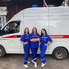 Здесь случайных людей не бывает